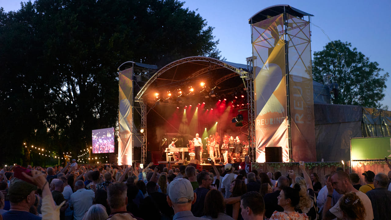 Reuring festival in volle gang