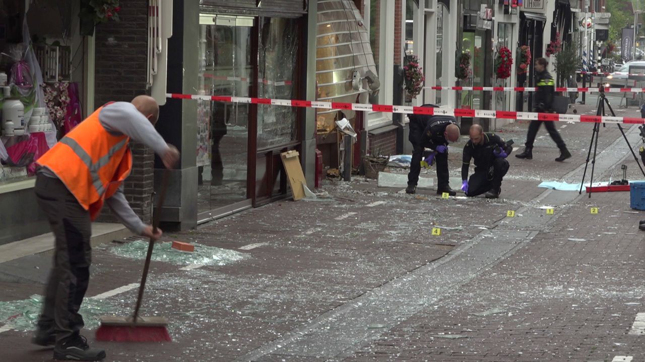 Woede, ongeloof en puinruimen na explosie: 'Glasscherven tot in kinderkamer'